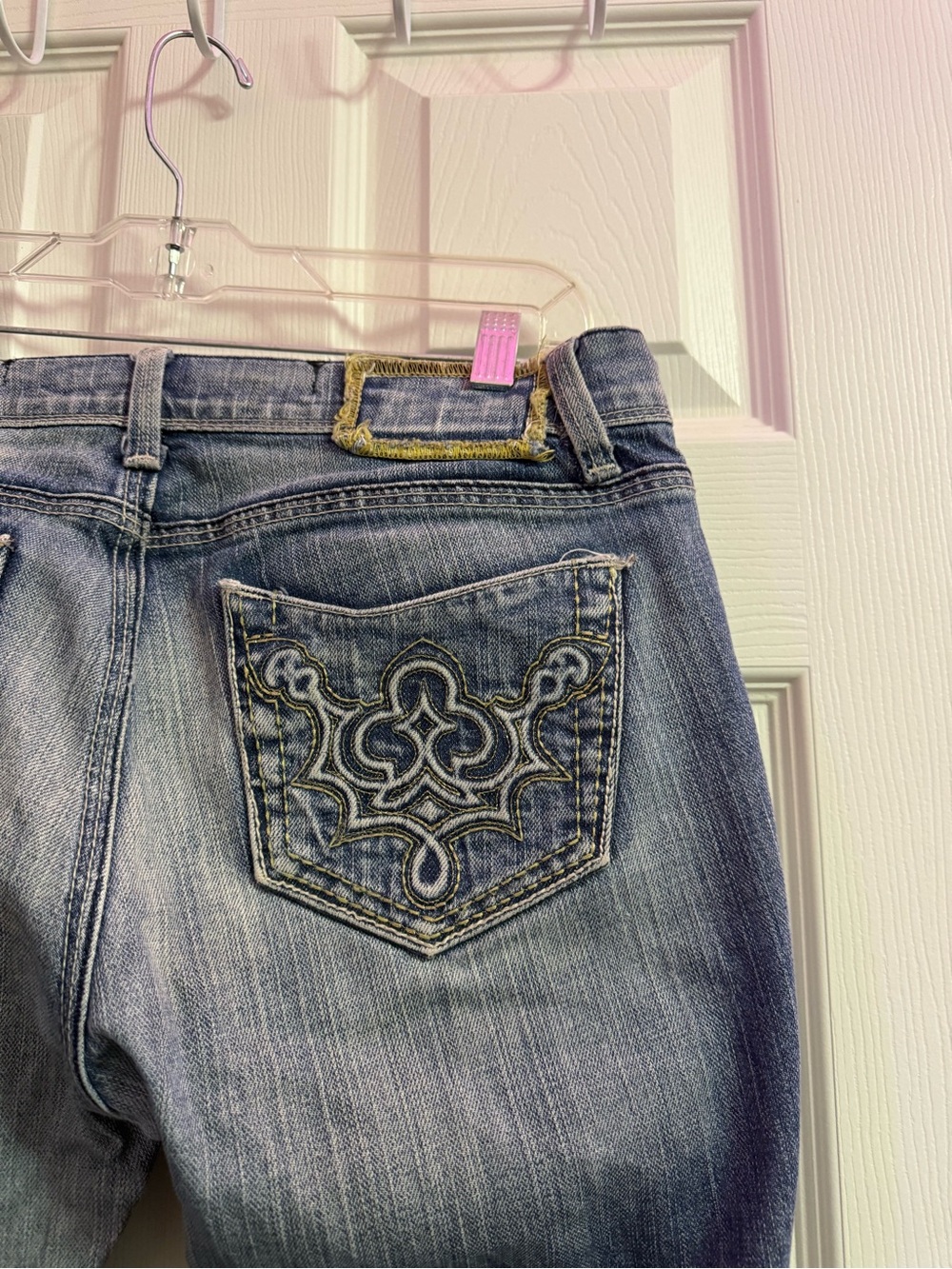 KanCan Straight-Leg Women's Jeans in Blue Wash - Picture 4 of 4